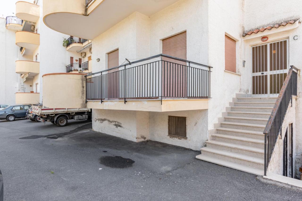 Giardini Naxos Apartment With Terrace Near The Sea 외부 사진